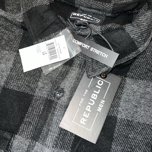 For the republic flannel. Size L. NWT. Black and grey - Picture 3 of 5